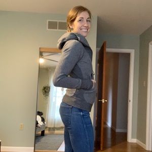 Lululemon Scuba hoodie size 6, gray